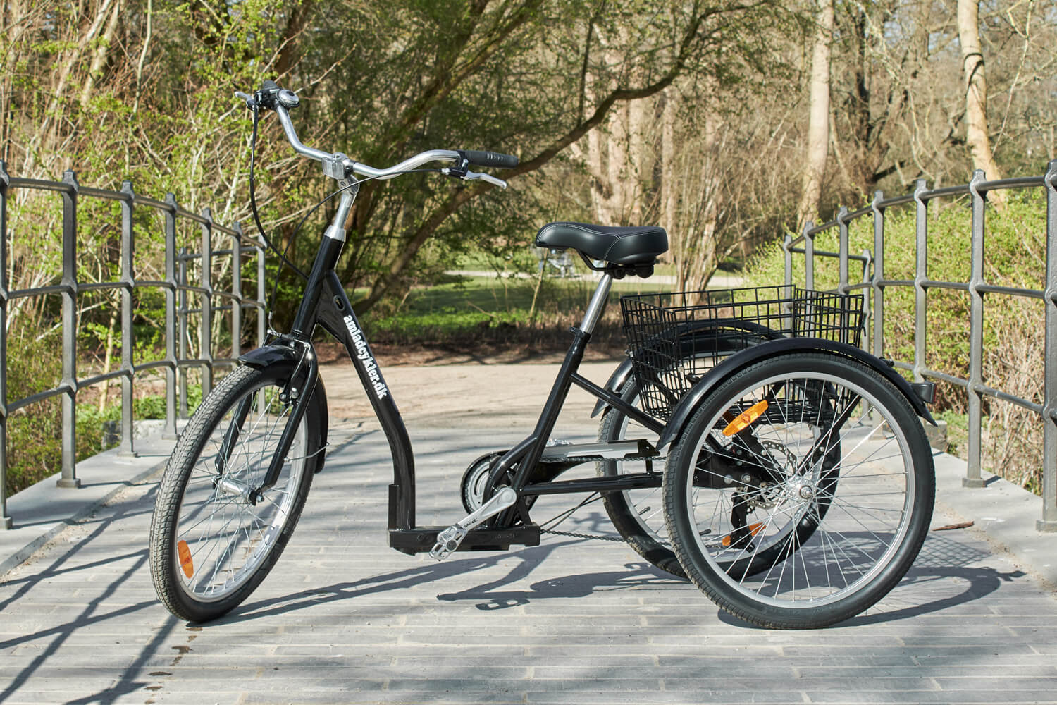Handicapcykel - Trehjulet cykel til med udstyr. 10.999,-